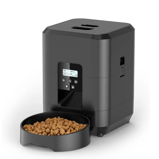 Distributeur Automatique de Croquettes pour Chat Programmable noir rempli de croquettes
